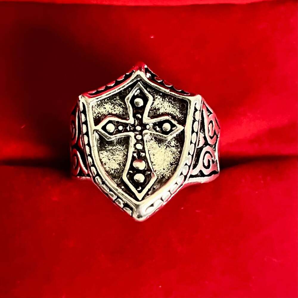 Vintage Silver Tone Cross And Shield Ring Size 9-Unisex